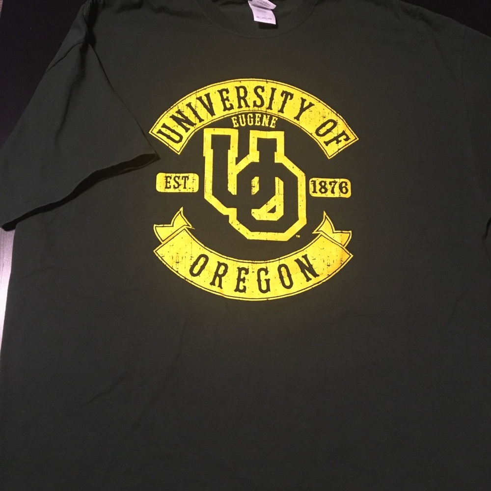 Oregon Ducks t-shirt men’s size 2XL